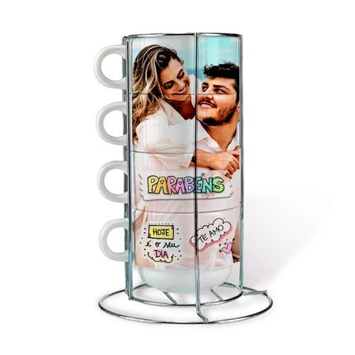 Presente de Aniversário: Kit 4 xícaras personalizadas + suporte de metal